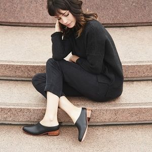 Nisolo Sofia Slip-On in Noir Size 6.5